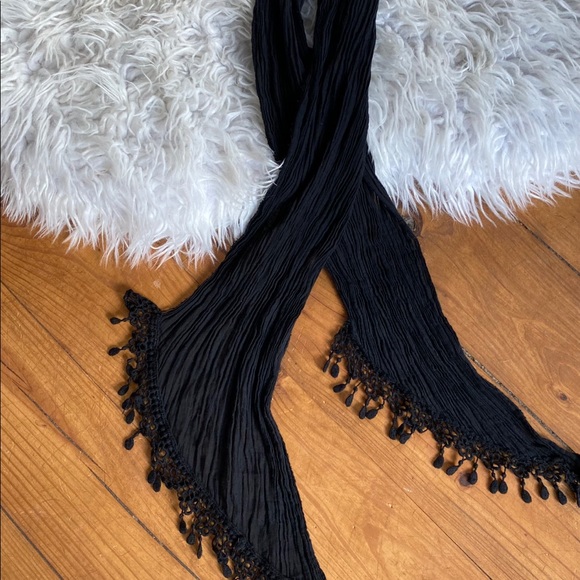 Scarf - Picture 4 of 4